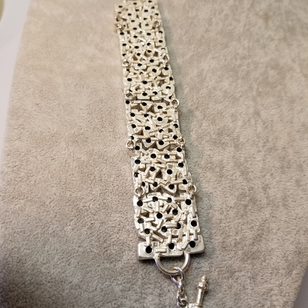 EXCELLENT BRACELET NWOT - Picture 10 of 10